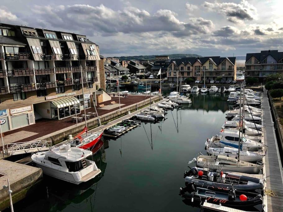 Logement Entier Dans Le Port De Deauville Extérieur photo